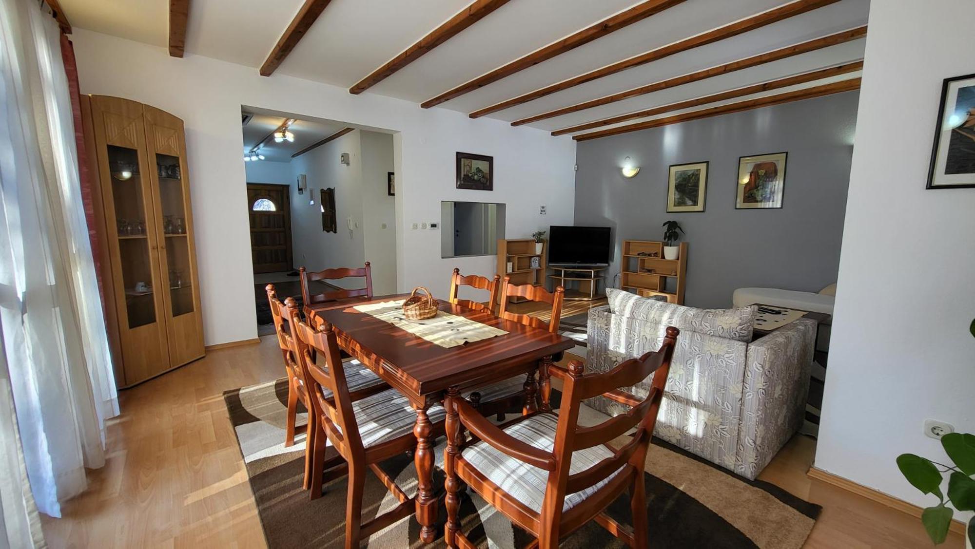 Apartment Cobanija *
